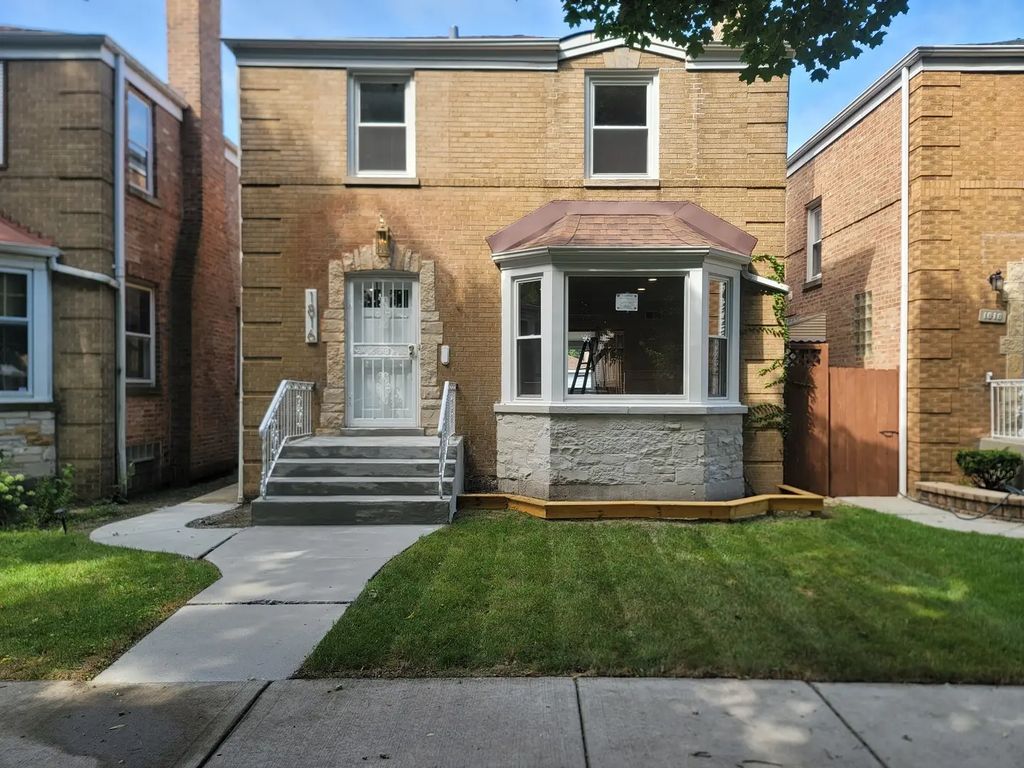 1816 N Nashville Avenue, Chicago, 60707