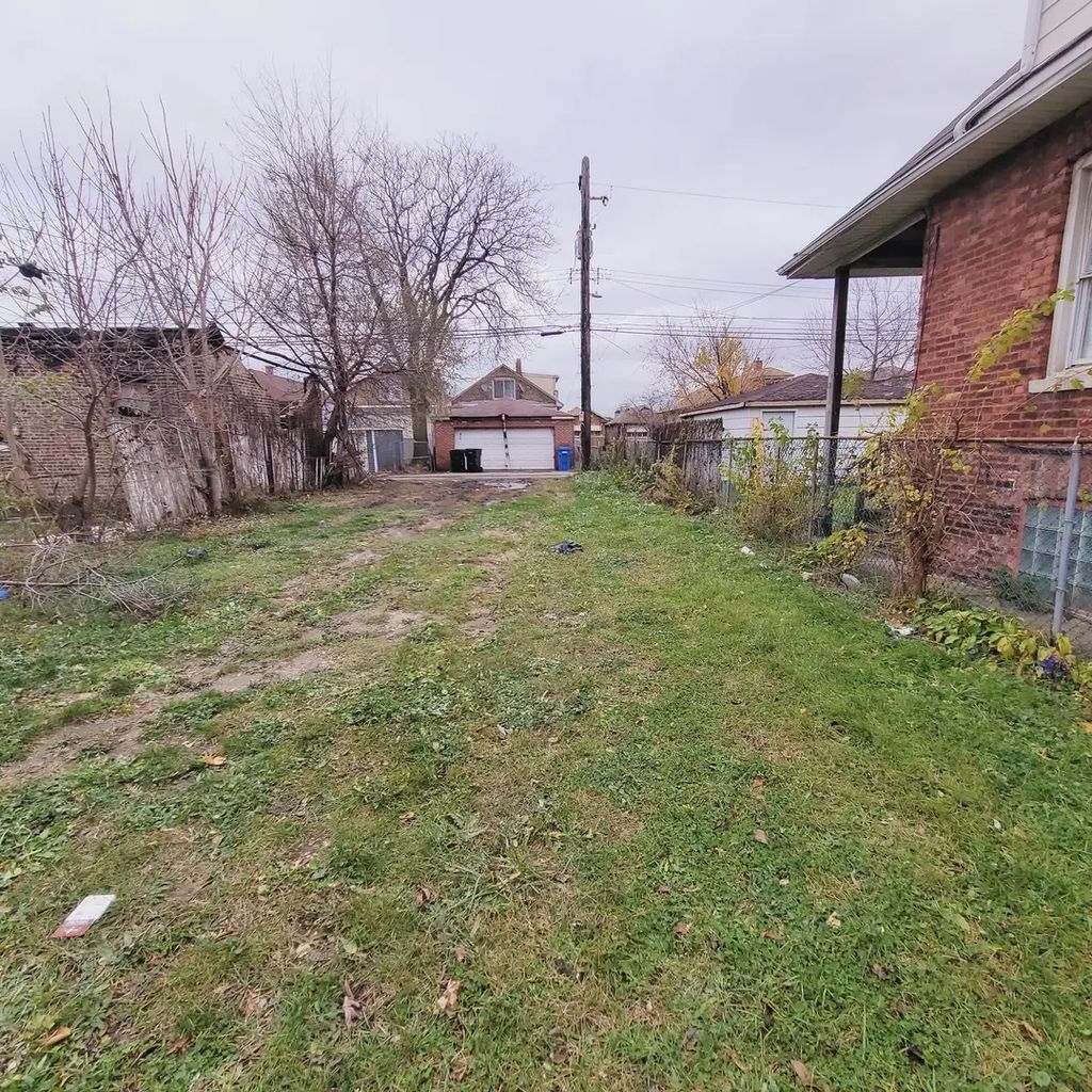 8029 S Loomis Boulevard, Chicago