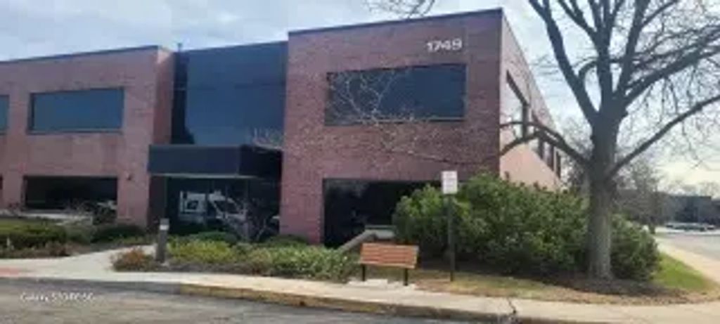 1749 S Naperville Road 103, Wheaton