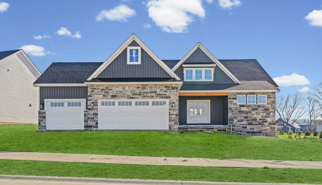 1204 Willowgrove Lane, Mahomet