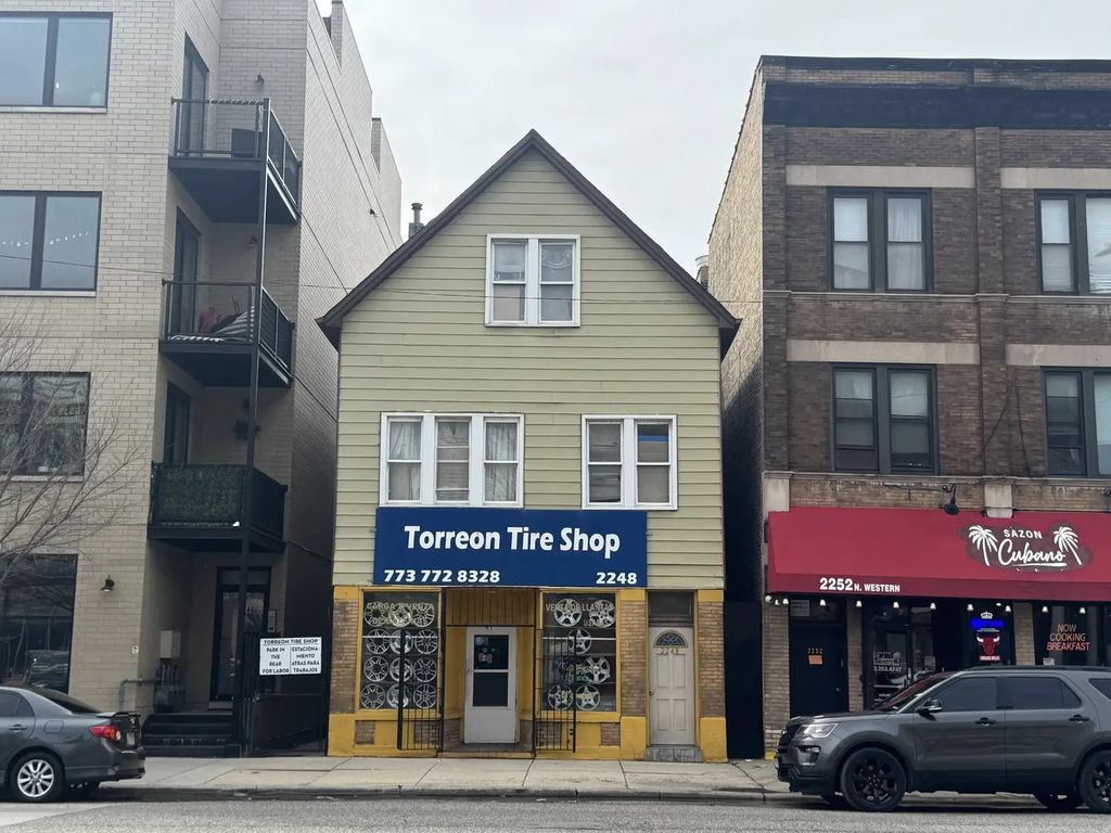2248 N Western Avenue, Chicago