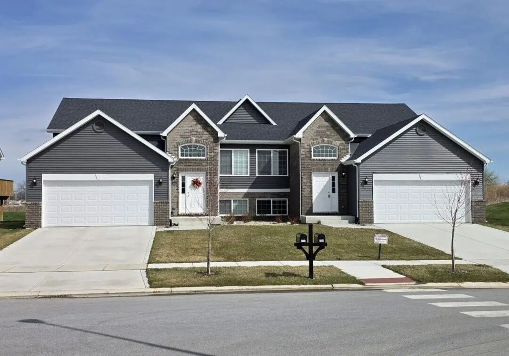 3023 W 82nd Place B, Merrillville