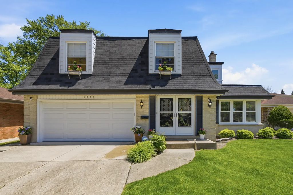 1225 Crain Street, Park Ridge
