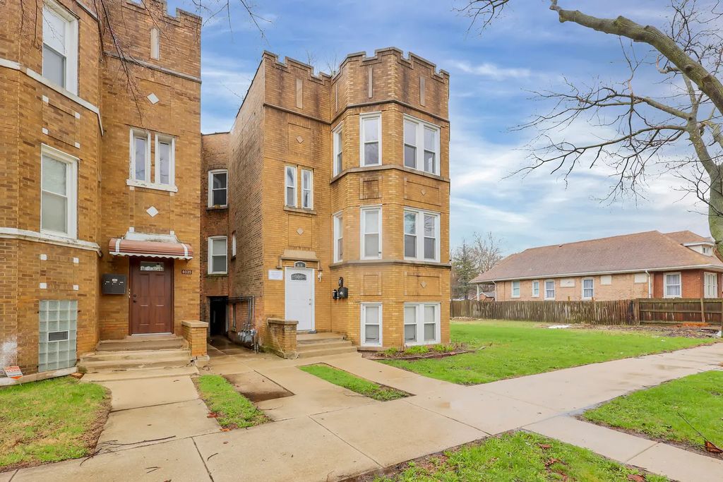 8039 S Marquette Avenue, Chicago