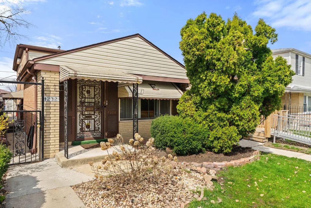 9232 S Eggleston Avenue, Chicago, 60620