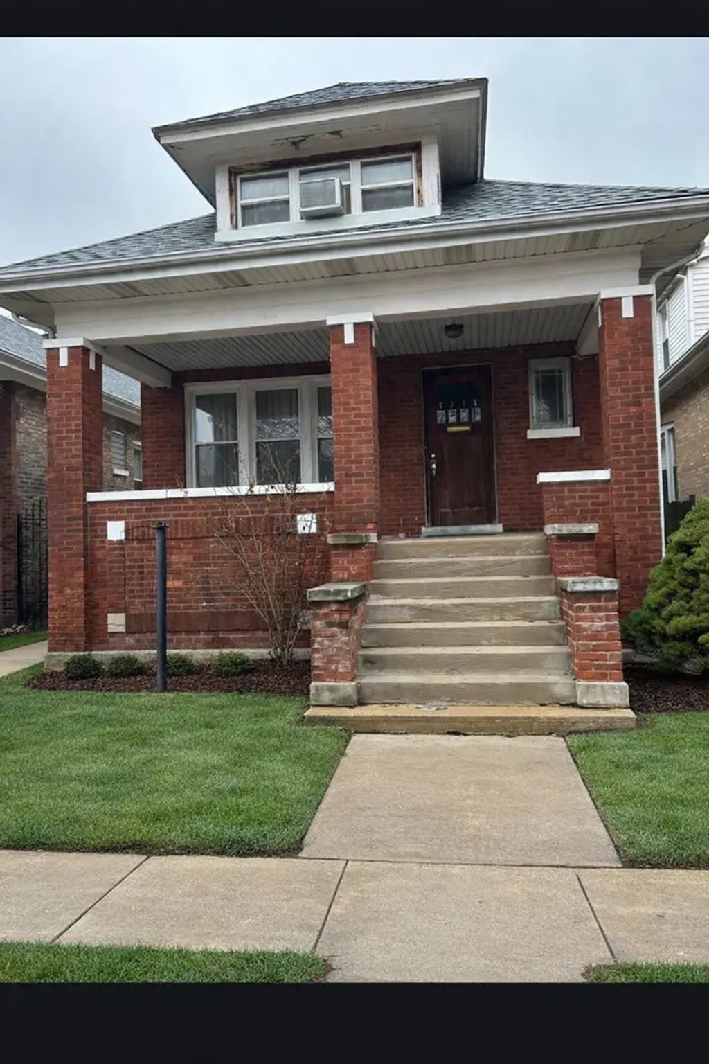 5716 S Campbell Avenue, Chicago