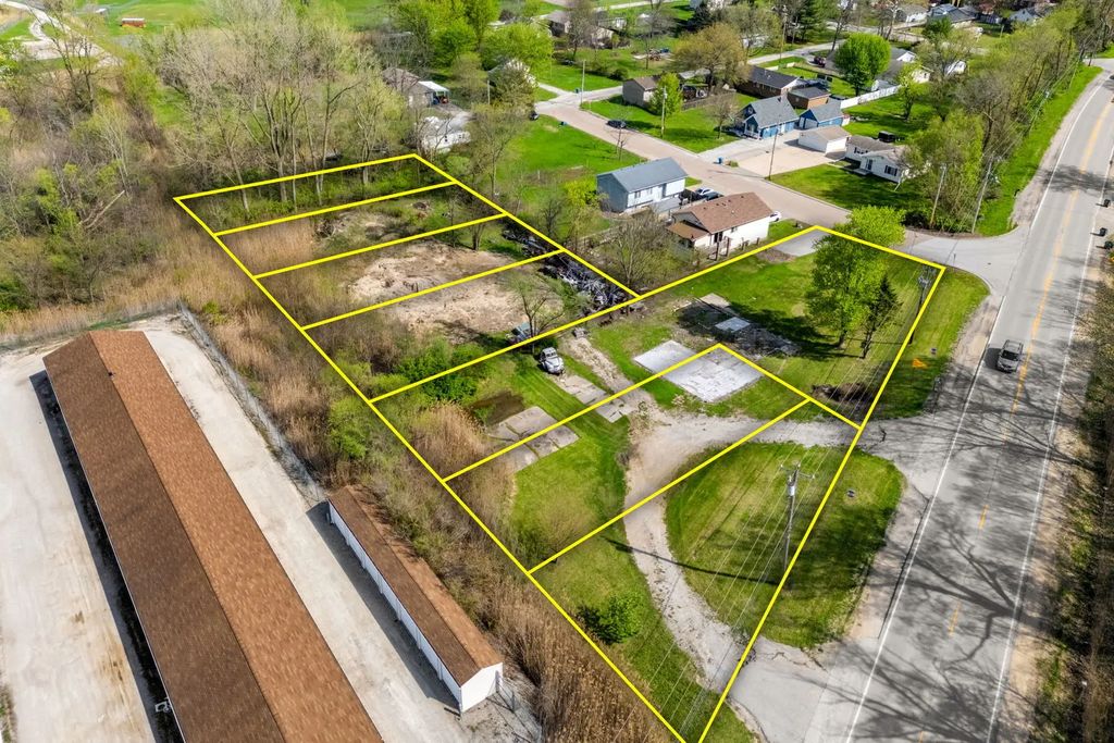 201 N 2nd Avenue, Carbon Cliff
