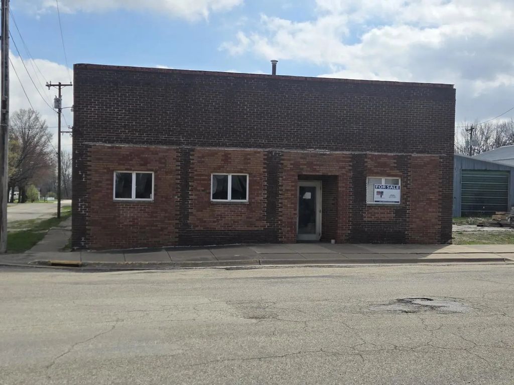 300 3rd Street, Sherrard
