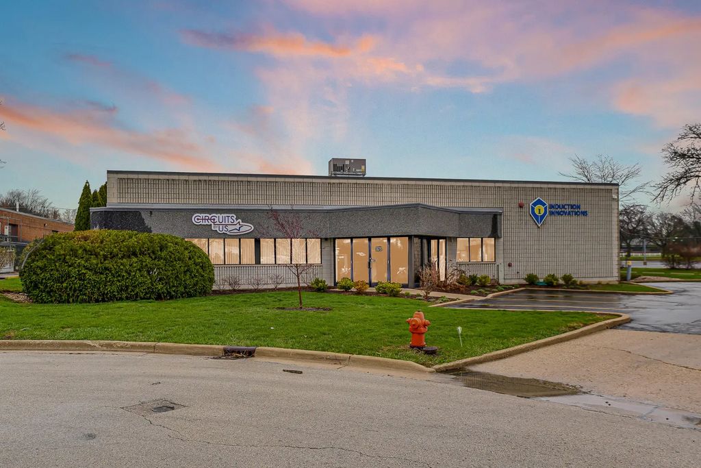 1175 Jansen Farm Court, Elgin
