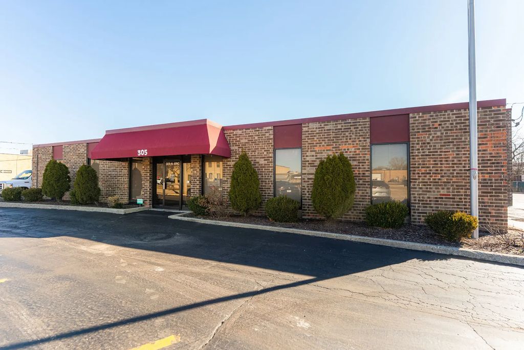 305 N Eric Drive, Palatine