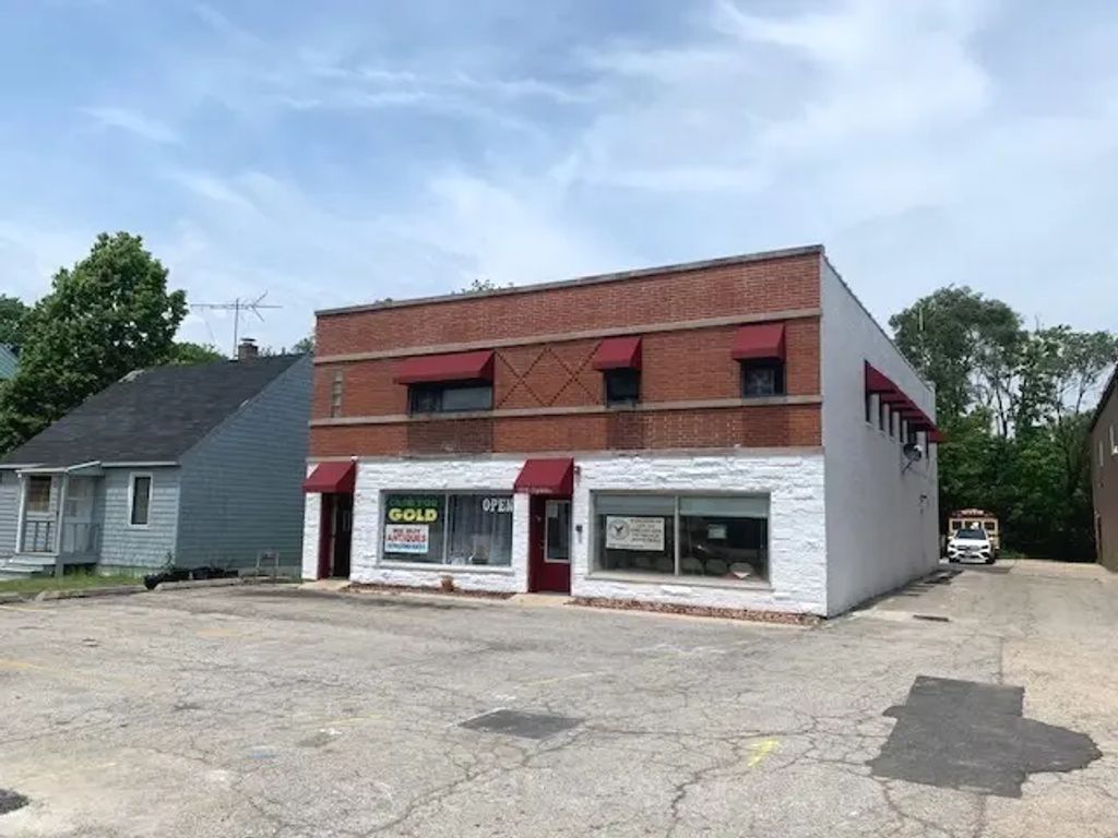 1616 Ogden Avenue, Lisle
