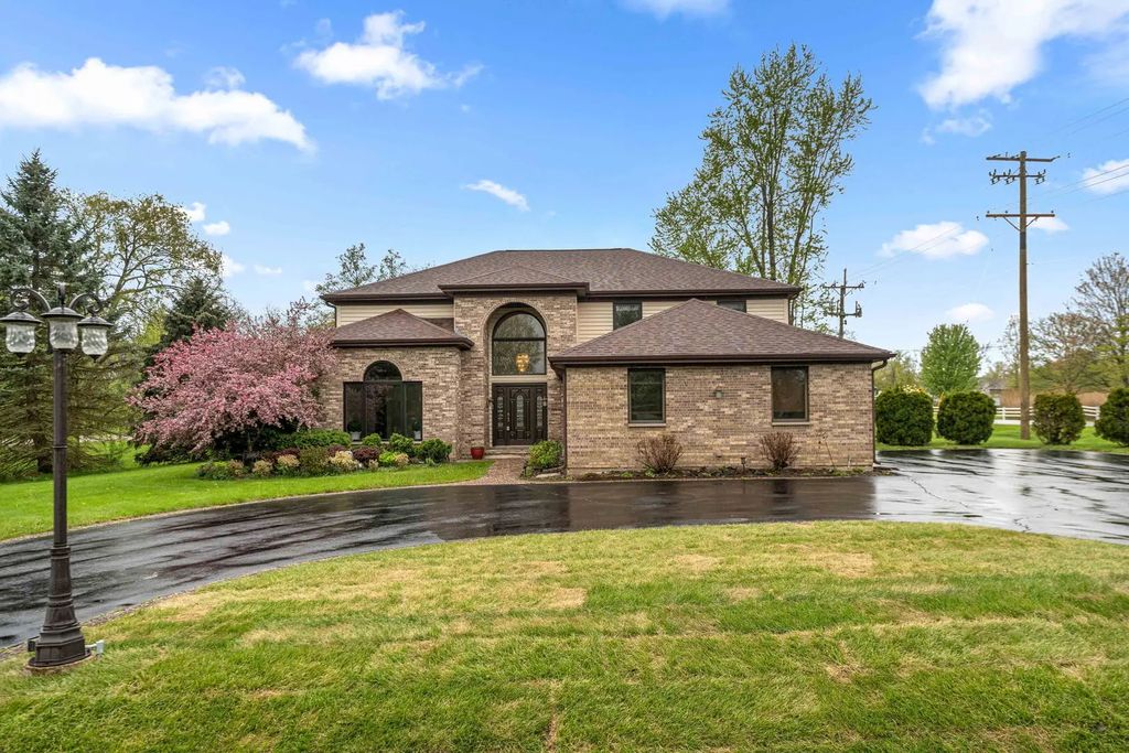 2 Rutgers Court, Hawthorn Woods
