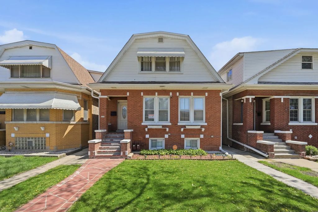 3135 N Kilbourn Avenue, Chicago, 60641