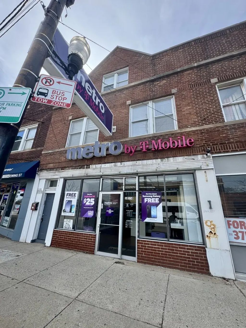 10550 S Ewing Avenue, Chicago