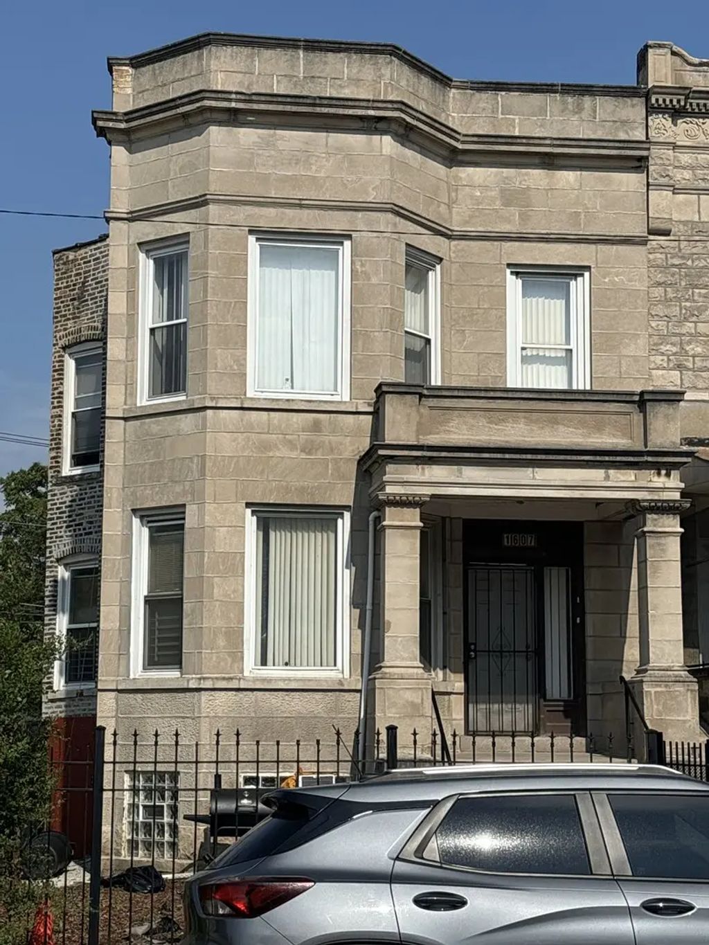 1607 S Sawyer Avenue, Chicago