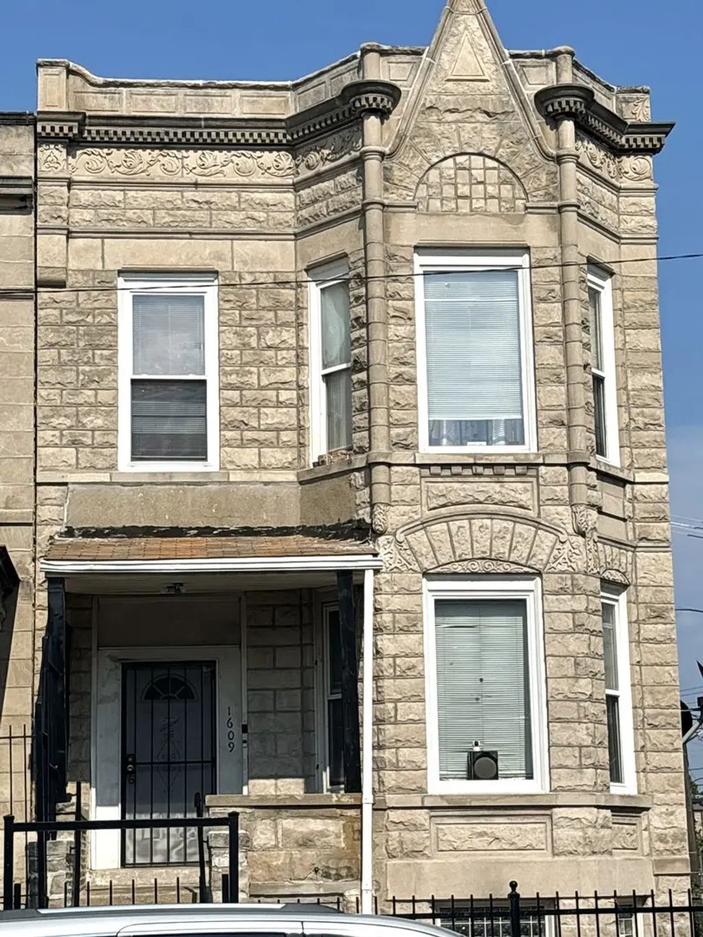 1609 S Sawyer Avenue, Chicago