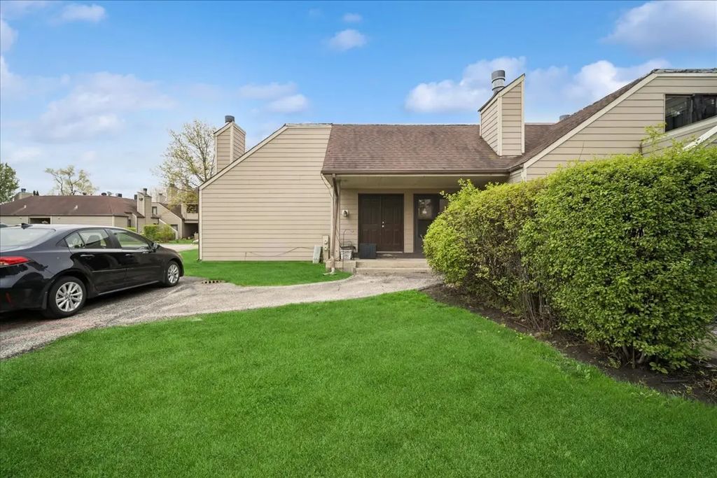 3309 Beacon Street 62, North Chicago