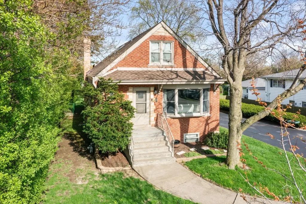 1337 Degener Avenue, Elmhurst