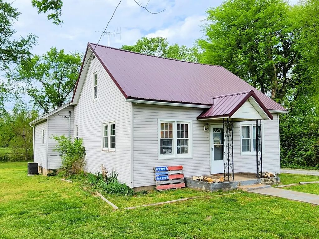 205 W Maple Street, Coulterville