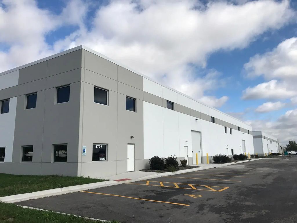 3707 N Division Street, Morris