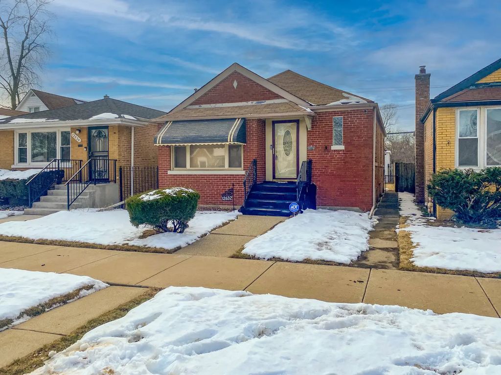 12632 S Emerald Avenue, Chicago, 60628