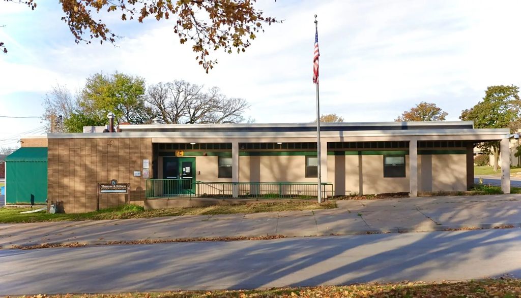 438 16th Street, Bettendorf