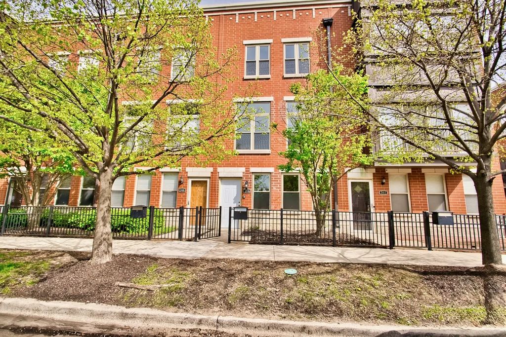 350 E Eastgate Place, Chicago, 60616