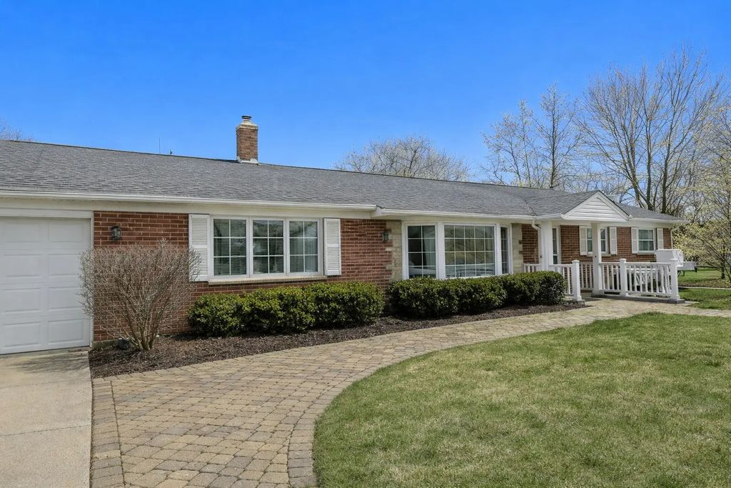 3843 Springdale Avenue, Glenview