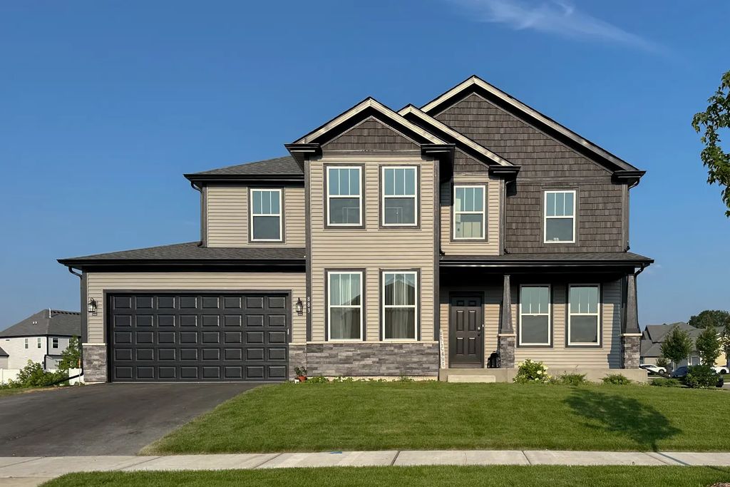 5916 Woody Creek Lane, Bettendorf