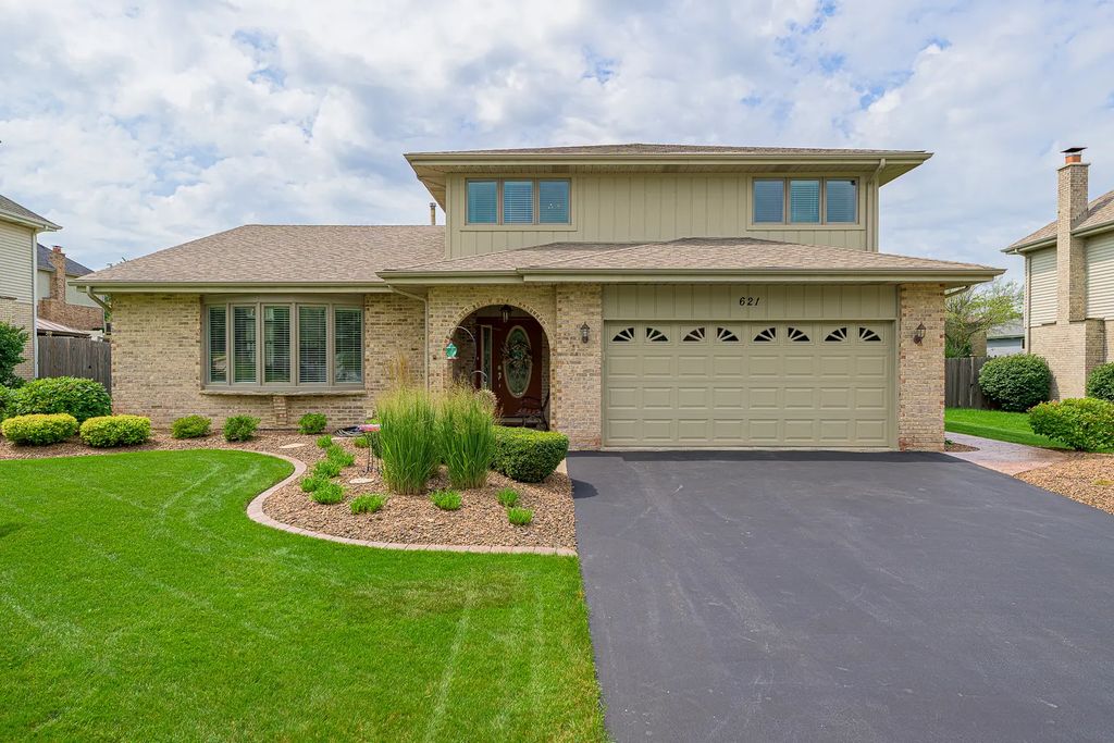 621 Vanderbilt Drive, New Lenox
