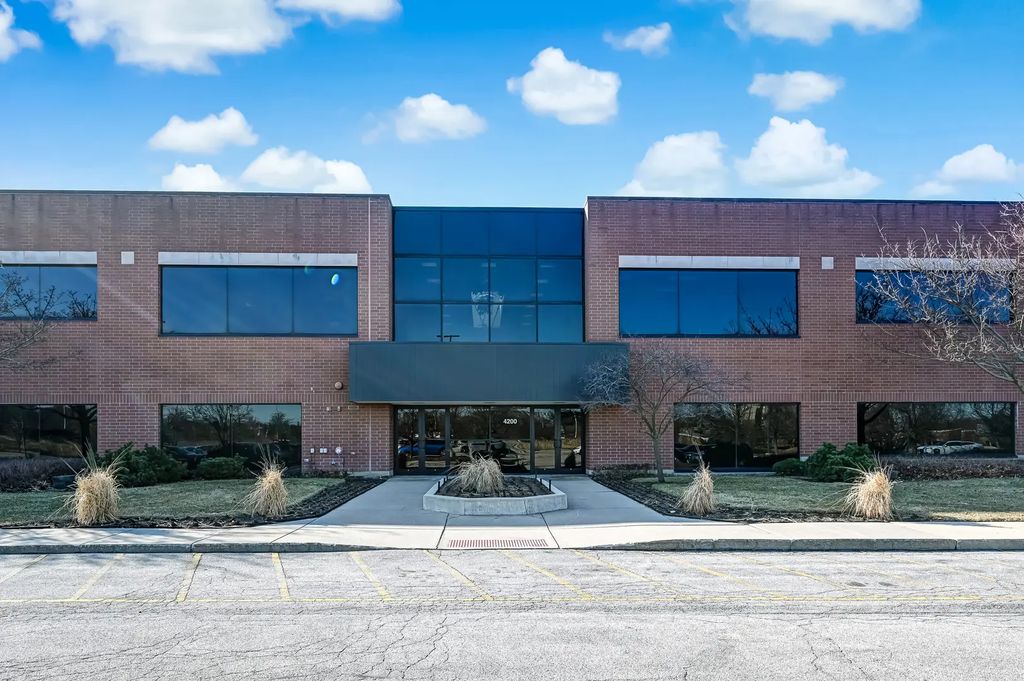 4200 Cantera Drive 205, Warrenville