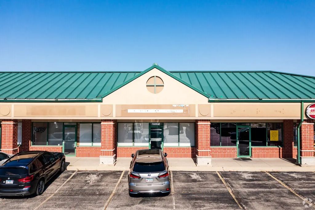 1600 Maple Avenue D, Lisle