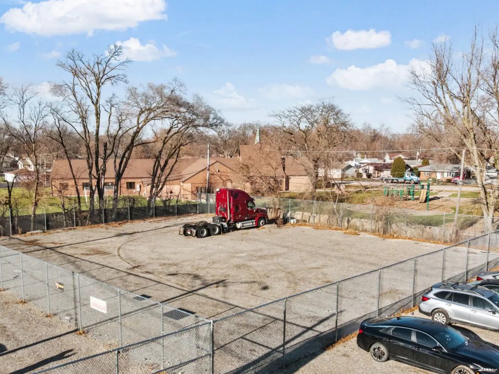 2427 Plainfield Road, Crest Hill