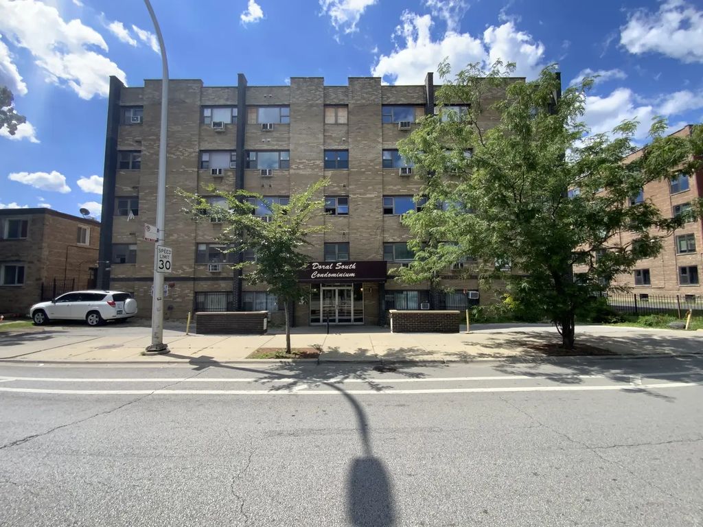 7854 S South Shore Drive 405, Chicago