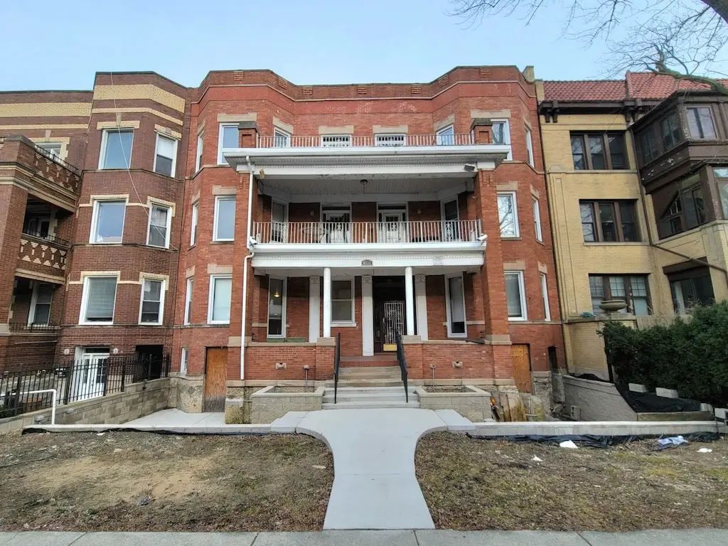 6711 N Sheridan Road 1n, Chicago, 60626