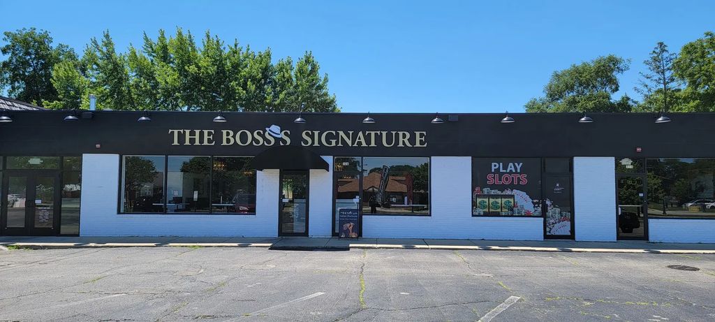 318 S Main Street, Bartlett