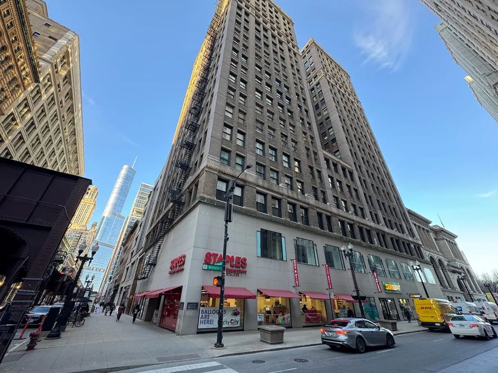 111 N Wabash Avenue 1105, Chicago