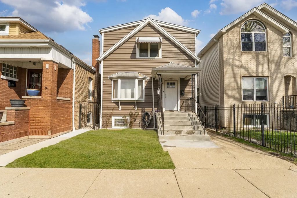 2223 N Mason Avenue, Chicago
