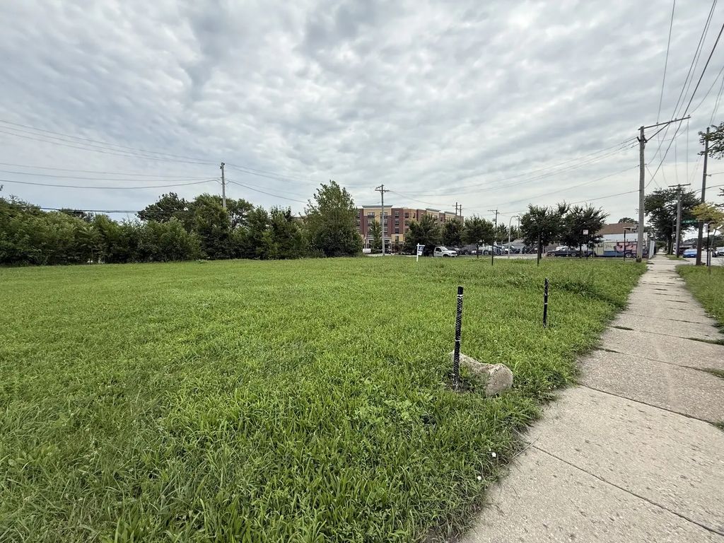 1825 S Kostner Avenue, Chicago