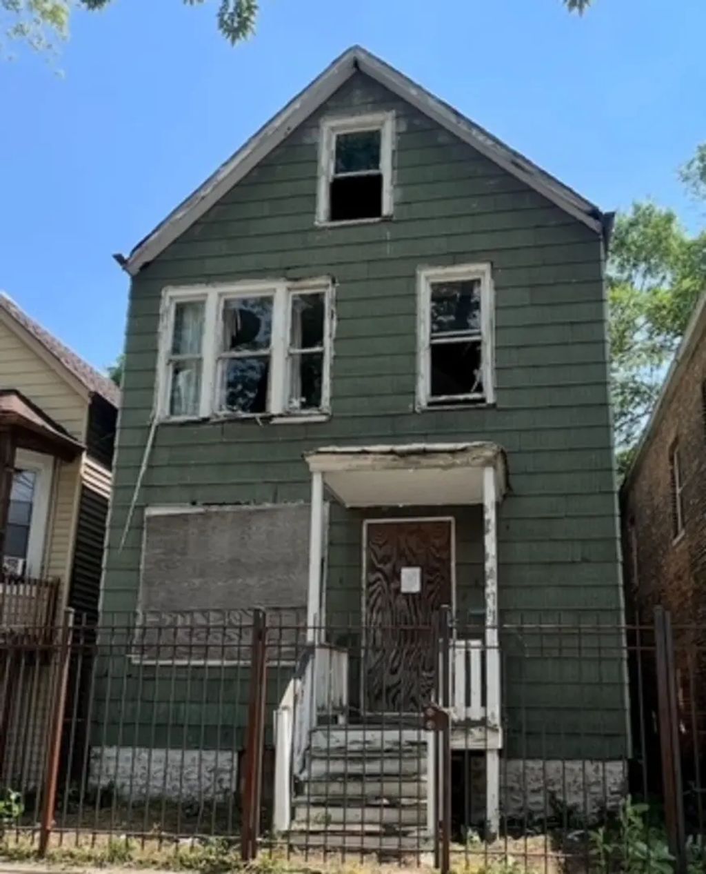 8207 S South Shore Drive, Chicago