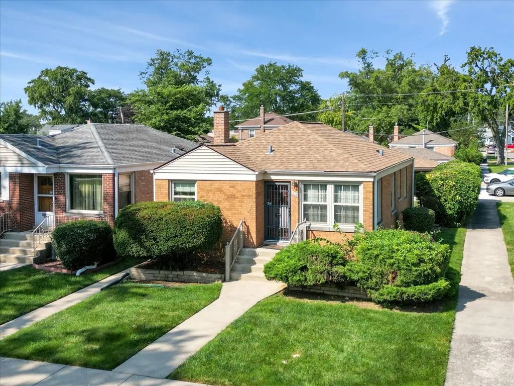 316 Morris Avenue, Bellwood