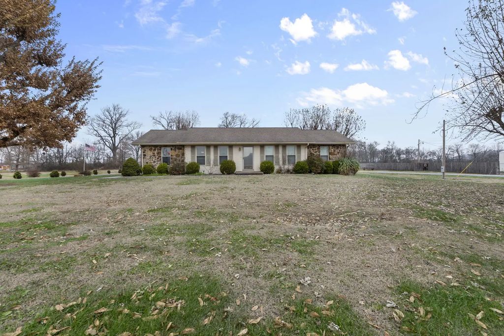 24250 Hanging Rock Road, Mcclure