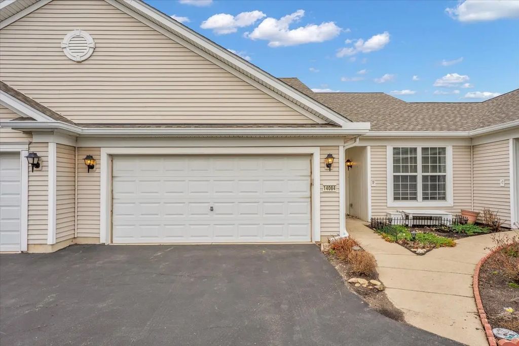 14084 Moraine Hills Drive, Huntley