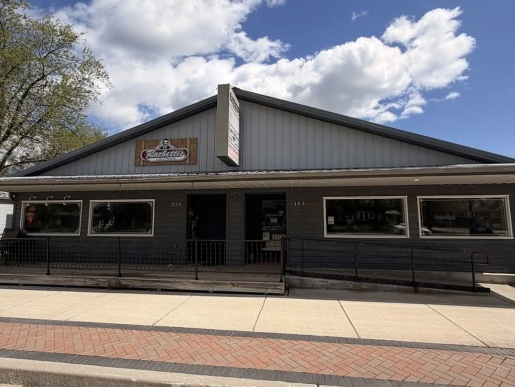 375 S Broadway Street, Coal City
