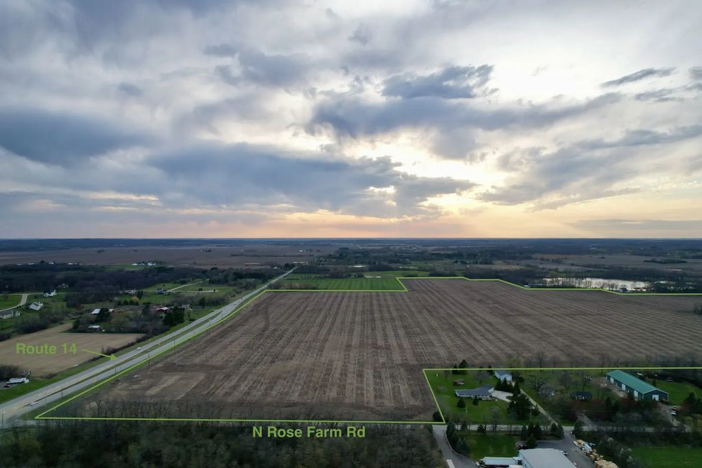 N Rose Farm Road, Woodstock