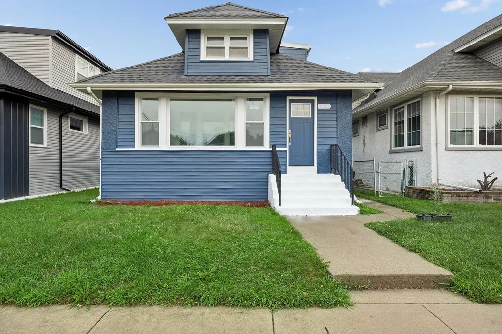 7638 S Merrill Avenue, Chicago