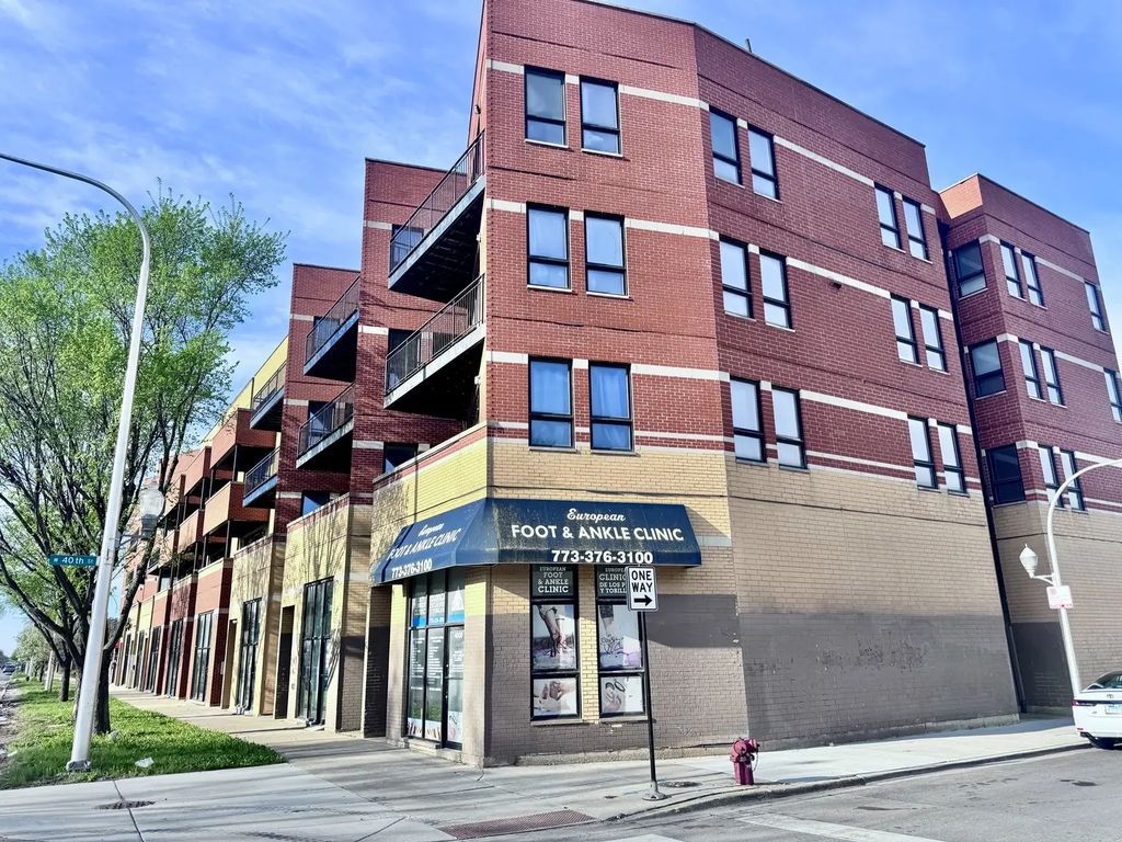 4000 S Western Avenue 1, Chicago