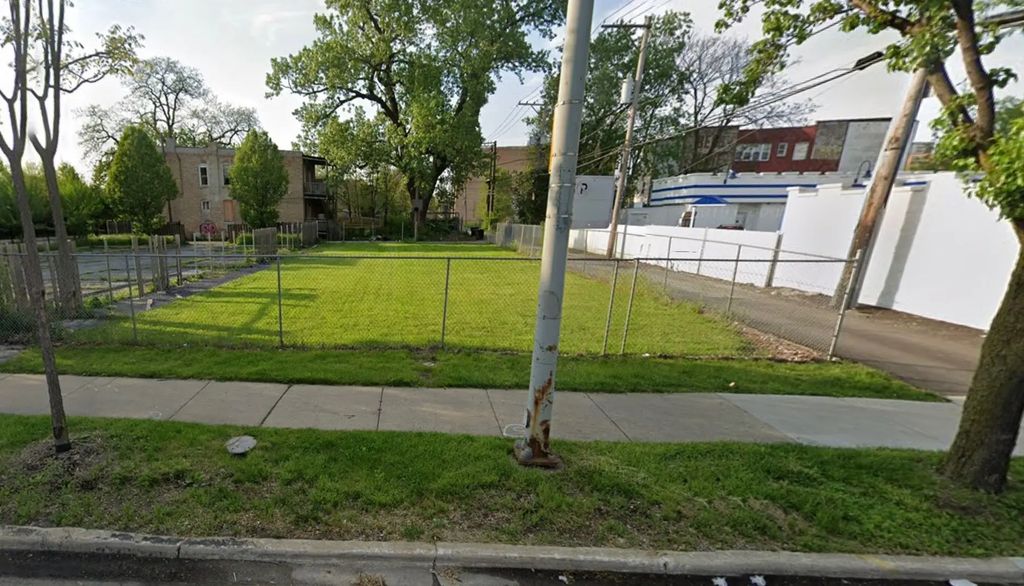 816 W Marquette Road, Chicago
