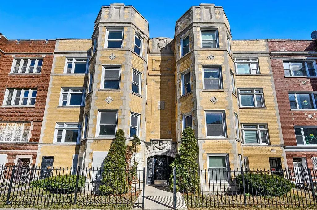 6837 S Clyde Avenue, Chicago, 60649