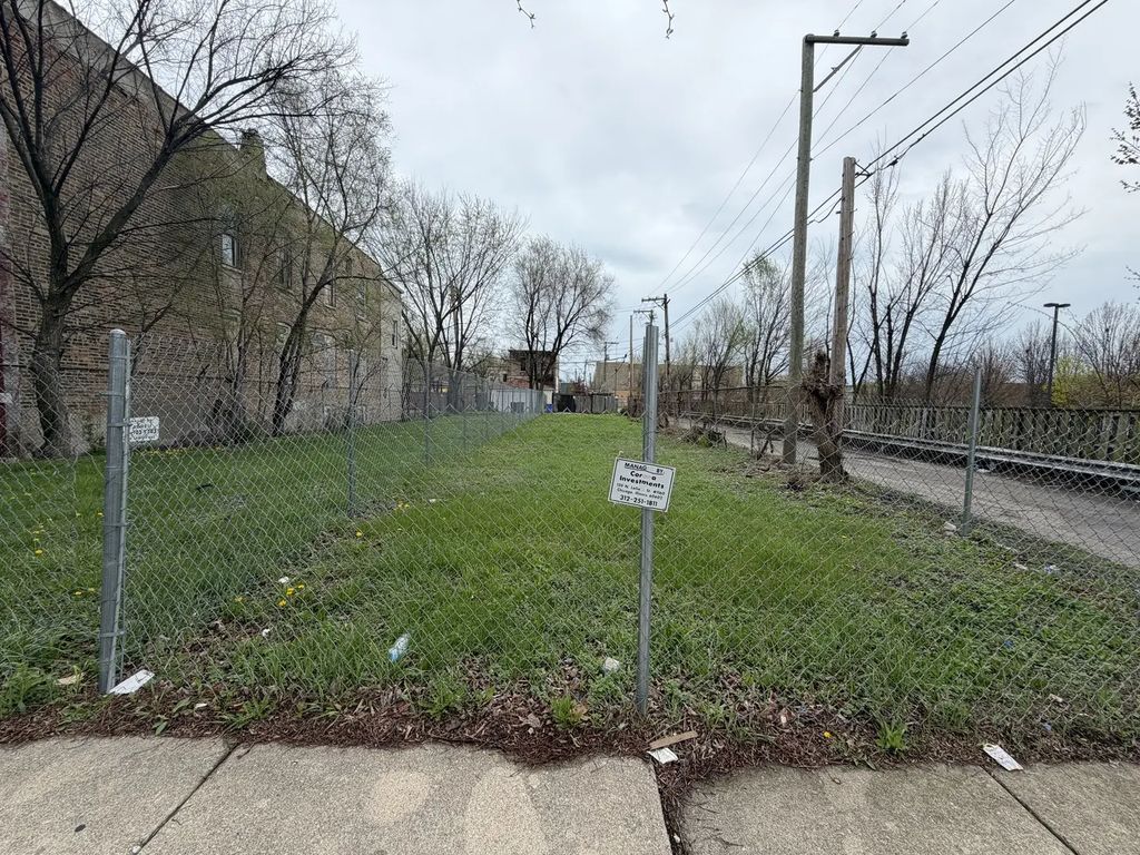 517 N Sawyer Avenue, Chicago, 60624